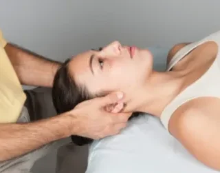 경추견인검사 : 경추신경병증 유무
