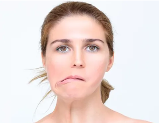 안면마비 원인 : 신경손상으로 안면 운동상실 4